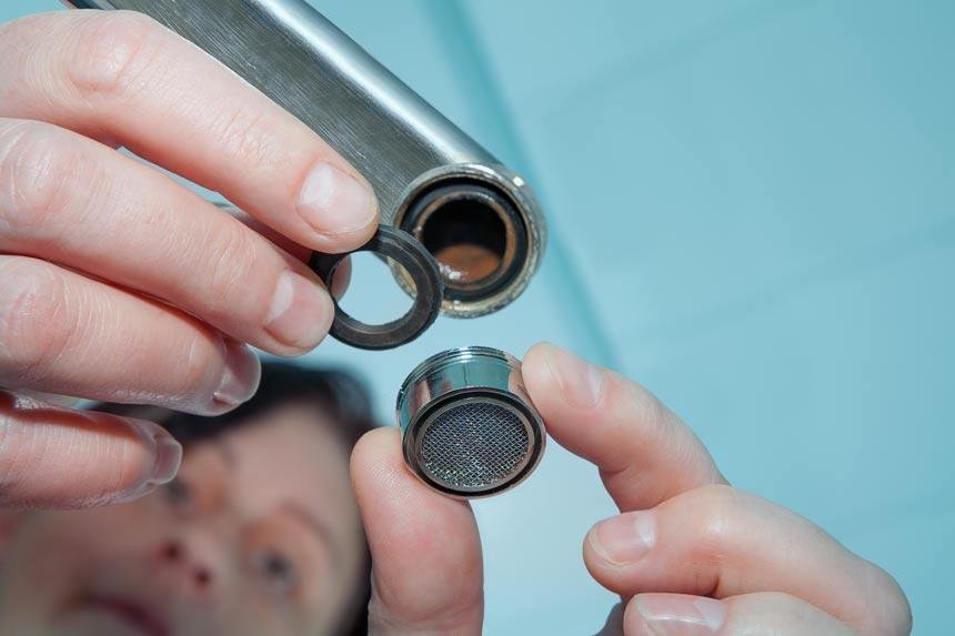 attach the tap aerator - proplumber.uk